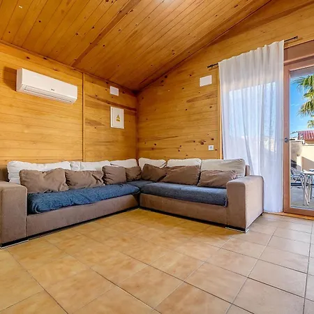 Holiday home Casa Faro Camarles